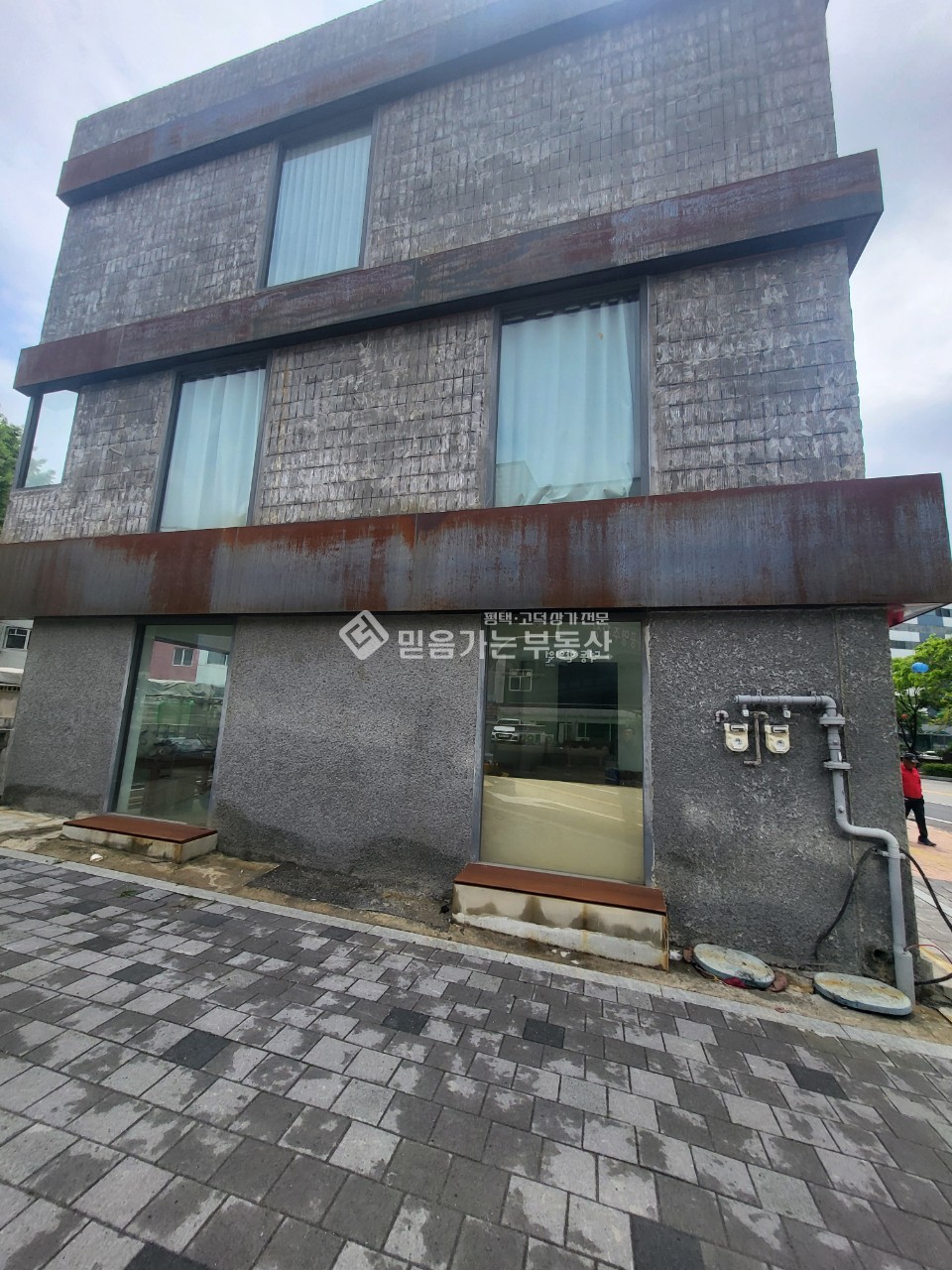 경기 평택시 비전동 리모델딩된 공영주차장바로옆, 사거리 대로변 노출효과 최대의 상가 월세 매물번호 10700 사진 2